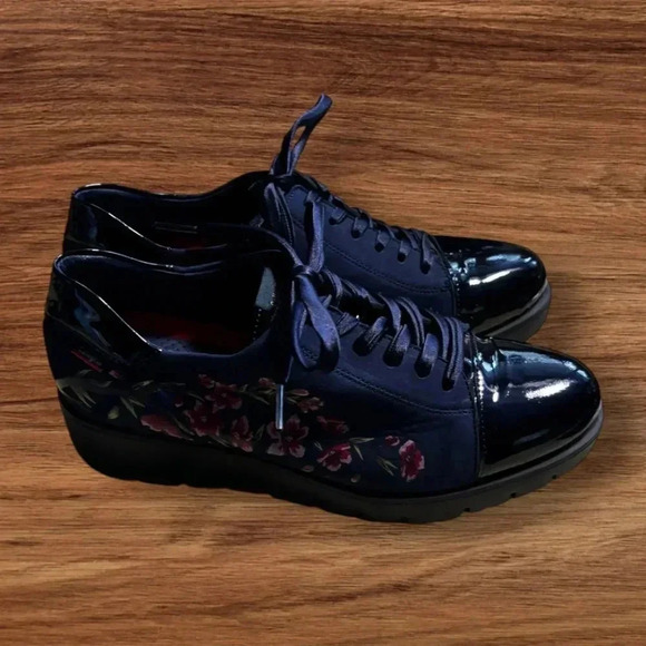 Callaghan  shoes - Picture 2 of 3